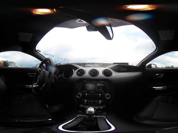 ✅ 2015 Ford Mustang EcoBoost Premium • VIN: 1FATP8UH4F5400877 • Lot: 42676098. Listed on IAAI with 46,286 mi. Free auction sales archive from the USA and detailed vehicle history report at DreamBid. Image 18.