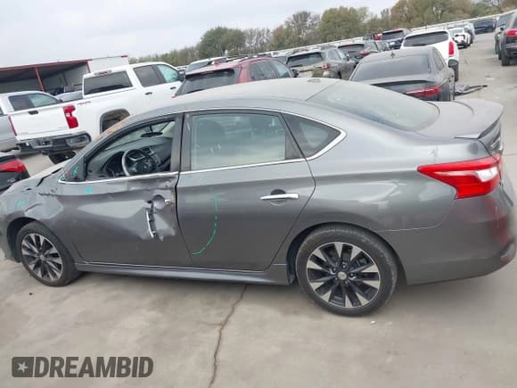 ✅ 2017 Nissan Sentra SL • VIN: 3N1AB7AP1HY368596 • Lot: 43743529. Listed on IAAI with 80,825 mi. Free auction sales archive from the USA and detailed vehicle history report at DreamBid. Image 14.