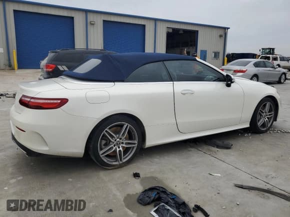 ✅ 2019 Mercedes-Benz E 450 • VIN: WDD1K6HB9KF082663 • Lot: 89829695. Listed on Copart with 56,989 mi. Free auction sales archive from the USA and detailed vehicle history report at DreamBid. Image 3.