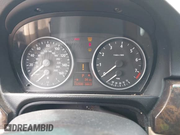 ✅ 2007 BMW 3 Series 328xi • VIN: WBAVC935X7KX55130 • Лот: 42018618. Опубликован ранее на IAAI с пробегом 232 500 миль. Бесплатный доступ к архиву аукционных продаж из США и подробный отчёт об истории автомобиля на DreamBid. Изображение 7.