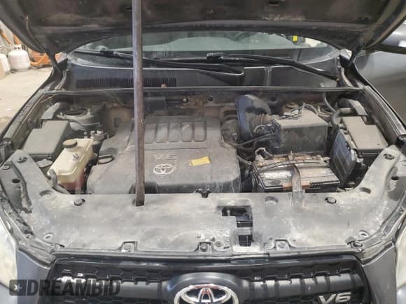 ✅ 2011 Toyota RAV4 Sport • VIN: JTMRK4DV2B5100217 • Lot: 80627005. Wystawiony na Copart z przebiegiem 224 777 mil. Bezpłatny archiwum sprzedaży aukcyjnych z USA i szczegółowy raport historii pojazdu na DreamBid. Zdjęcie 12.