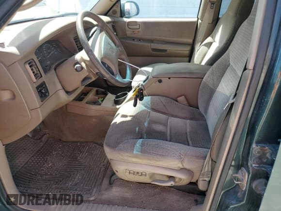 ✅ 2001 Dodge Durango • VIN: 1B4HS28Z61F586324 • Лот: 68517395. Опубликован ранее на Copart с пробегом 136 237 миль. Бесплатный доступ к архиву аукционных продаж из США и подробный отчёт об истории автомобиля на DreamBid. Изображение 7.