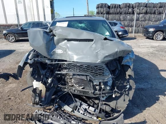 ✅ 2022 Dodge Durango R/T • VIN: 1C4SDHCT9NC217926 • Lot: 42145879. Wystawiony na IAAI z przebiegiem Nie podano. Bezpłatny archiwum sprzedaży aukcyjnych z USA i szczegółowy raport historii pojazdu na DreamBid. Zdjęcie 11.