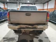 ✅ 2007 GMC Sierra 2500HD SLT • VIN: 1GTHK23DX7F184569 • Лот: 85855544. Опубликован ранее на Copart с пробегом Не указан. Бесплатный доступ к архиву аукционных продаж из США и подробный отчёт об истории автомобиля на DreamBid. Изображение 6.