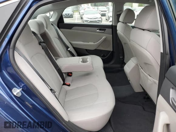 ✅ 2018 Hyundai Sonata SE • VIN: 5NPE24AFXJH674283 • Lot: 47913913. Listed on Copart with 39,794 mi. Free auction sales archive from the USA and detailed vehicle history report at DreamBid. Image 10.