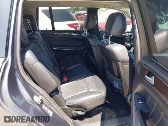 ✅ 2014 Mercedes-Benz GL 450 • VIN: 4JGDF7CE0EA319735 • Лот: 43159331. Опубликован ранее на IAAI с пробегом 81 718 миль. Бесплатный доступ к архиву аукционных продаж из США и подробный отчёт об истории автомобиля на DreamBid. Изображение 8.