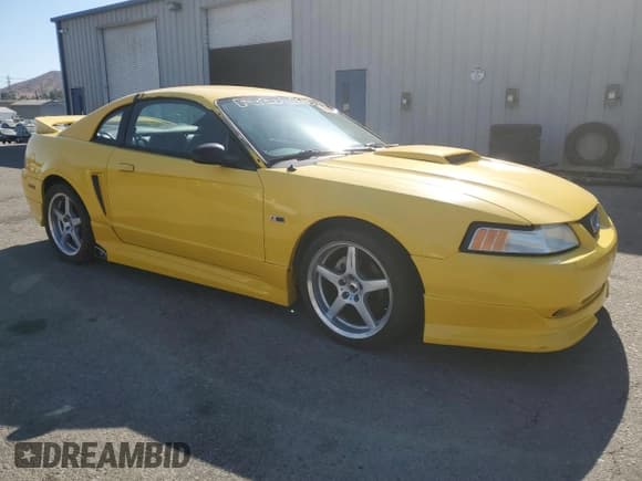 ✅ 1999 Ford Mustang GT • VIN: 1FAFP42X3XF231799 • Lot: 69989935. Wystawiony na Copart z przebiegiem 154 863 mil. Bezpłatny archiwum sprzedaży aukcyjnych z USA i szczegółowy raport historii pojazdu na DreamBid. Zdjęcie 4.