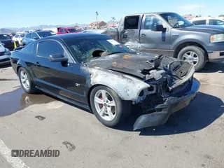 ✅ 2008 Ford Mustang GT Deluxe • VIN: 1ZVHT82H885101553 • Лот: 43214603. Опубликован ранее на IAAI с пробегом Не указан. Бесплатный доступ к архиву аукционных продаж из США и подробный отчёт об истории автомобиля на DreamBid. Изображение 1.