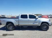 ✅ 2013 Toyota Tacoma • VIN: 3TMMU4FN2DM055326 • Lot: 42560152. Listed on IAAI with 198,406 mi. Free auction sales archive from the USA and detailed vehicle history report at DreamBid. Image 13.