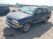 ✅ 1999 Chevrolet Blazer LS • VIN: 1GNCS13W1X2120019 • Lot: 41766379. Wystawiony na IAAI z przebiegiem Nie podano. Bezpłatny archiwum sprzedaży aukcyjnych z USA i szczegółowy raport historii pojazdu na DreamBid. Zdjęcie 2.
