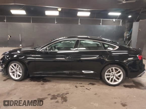 ✅ 2024 Audi A5 Sportback S line Premium • VIN: WAUDACF52RA017082 • Lot: 41839981. Listed on IAAI with 16,355 mi. Free auction sales archive from the USA and detailed vehicle history report at DreamBid. Image 15.