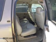 ✅ 2004 Chevrolet Suburban LS • VIN: 1GNEC16Z74R129256 • Lot: 42786812. Listed on IAAI with 347,493 mi. Free auction sales archive from the USA and detailed vehicle history report at DreamBid. Image 8.