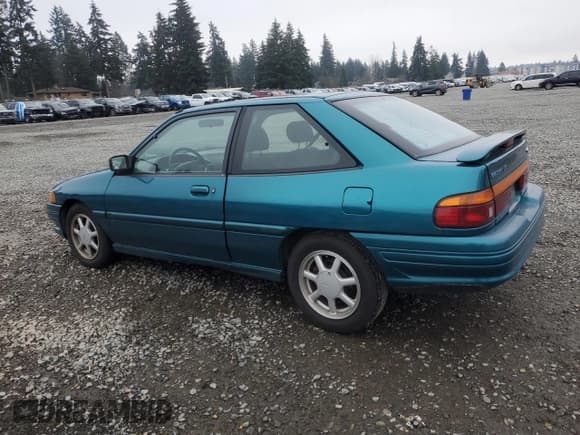 ✅ 1995 Ford Escort • VIN: 1FASP1284SW307142 • Lot: 88531955. Wystawiony na Copart z przebiegiem 93 323 mil. Bezpłatny archiwum sprzedaży aukcyjnych z USA i szczegółowy raport historii pojazdu na DreamBid. Zdjęcie 2.