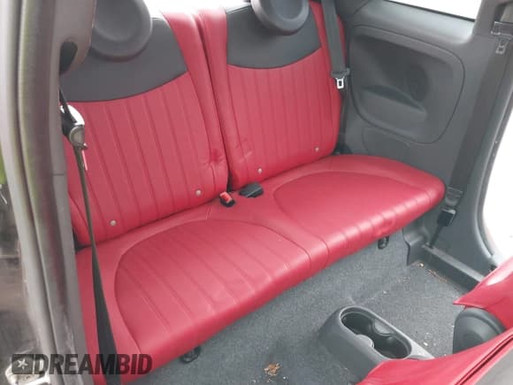 ✅ 2015 FIAT 500 Sport • VIN: 3C3CFFBR0FT550843 • Лот: 43732211. Опубликован ранее на IAAI с пробегом 84 783 миль. Бесплатный доступ к архиву аукционных продаж из США и подробный отчёт об истории автомобиля на DreamBid. Изображение 8.