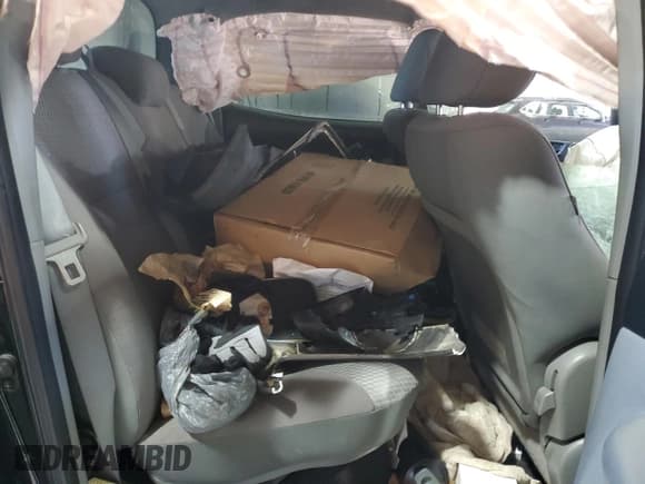 ✅ 2012 Toyota Tacoma • VIN: 3TMLU4EN8CM102855 • Lot: 85832245. Listed on Copart with 228,346 mi. Free auction sales archive from the USA and detailed vehicle history report at DreamBid. Image 10.