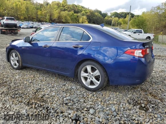 ✅ 2010 Acura TSX • VIN: JH4CU2F68AC004143 • Lot: 72944594. Listed on Copart with 181,768 mi. Free auction sales archive from the USA and detailed vehicle history report at DreamBid. Image 2.