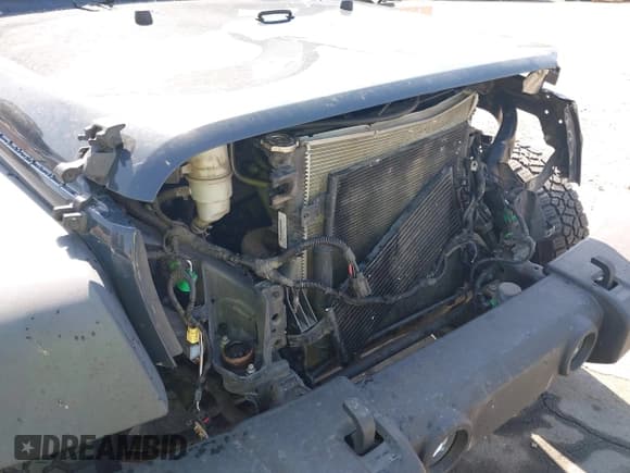 ✅ 2017 Jeep Wrangler Unlimited Sport • VIN: 1C4BJWDG5HL748608 • Lot: 43214450. Listed on IAAI with 79,152 mi. Free auction sales archive from the USA and detailed vehicle history report at DreamBid. Image 12.