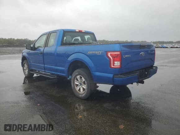 ✅ 2016 Ford F-150 XL • VIN: 1FTEX1EPXGFA94179 • Lot: 86222735. Listed on Copart with 42,064 mi. Free auction sales archive from the USA and detailed vehicle history report at DreamBid. Image 2.