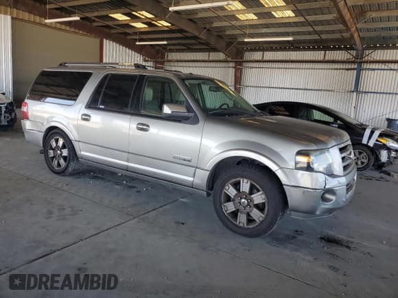 ✅ 2008 Ford Expedition Max Limited • VIN: 1FMFK19508LA37130 • Lot: 67309045. Listed on Copart with 229,757 mi. Free auction sales archive from the USA and detailed vehicle history report at DreamBid. Image 4.