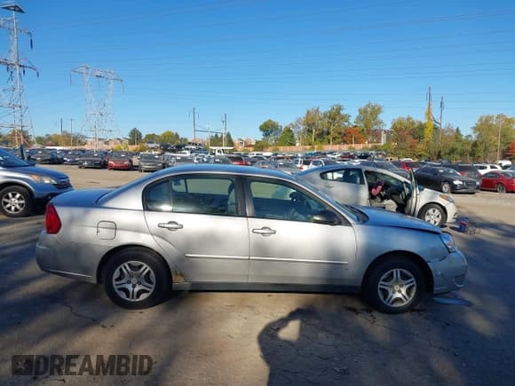 ✅ 2007 Chevrolet Malibu 1LS • VIN: 1G1ZS58FX7F158417 • Lot: 43537463. Listed on IAAI with 181,224 mi. Free auction sales archive from the USA and detailed vehicle history report at DreamBid. Image 13.