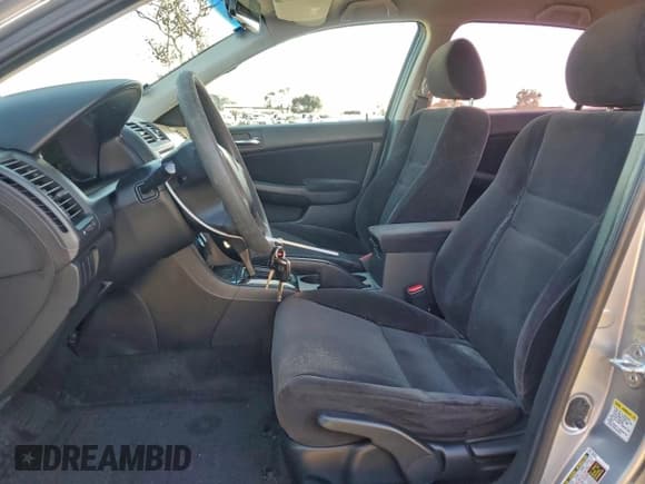 ✅ 2007 Honda Accord LX SE • VIN: JHMCM56377C015831 • Lot: 94839525. Listed on Copart with 273,220 mi. Free auction sales archive from the USA and detailed vehicle history report at DreamBid. Image 7.