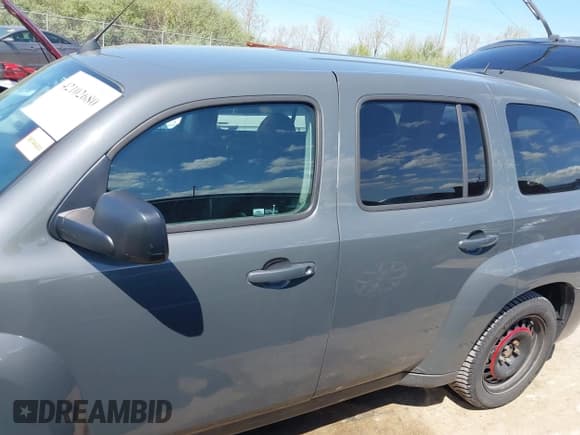 ✅ 2008 Chevrolet HHR LS • VIN: 3GNCA13DX8S716401 • Lot: 42102680. Listed on IAAI with 221,811 mi. Free auction sales archive from the USA and detailed vehicle history report at DreamBid. Image 15.