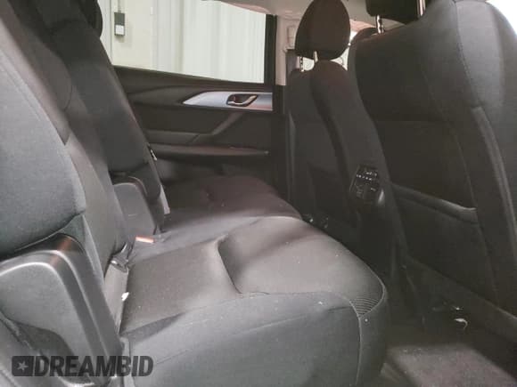 ✅ 2020 Mazda CX-9 Sport • VIN: JM3TCBBY7L0410292 • Lot: 42174323. Wystawiony na Copart z przebiegiem 15 043 mil. Bezpłatny archiwum sprzedaży aukcyjnych z USA i szczegółowy raport historii pojazdu na DreamBid. Zdjęcie 10.