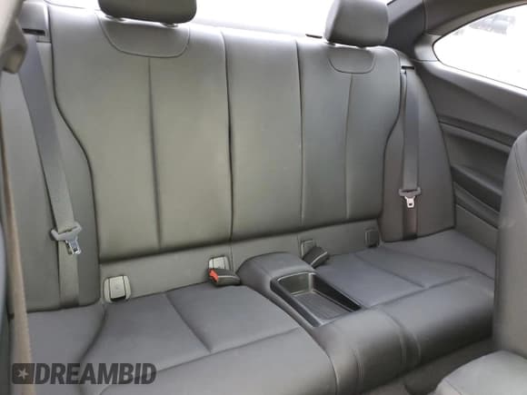 ✅ 2016 BMW 2 Series M235i • VIN: WBA1J7C55GV289744 • Лот: 80252805. Опубликован ранее на Copart с пробегом 82 983 миль. Бесплатный доступ к архиву аукционных продаж из США и подробный отчёт об истории автомобиля на DreamBid. Изображение 10.