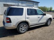 ✅ 2009 Ford Explorer Eddie Bauer • VIN: 1FMEU64E49UA08896 • Lot: 57346895. Wystawiony na Copart z przebiegiem 106 106 mil. Bezpłatny archiwum sprzedaży aukcyjnych z USA i szczegółowy raport historii pojazdu na DreamBid. Zdjęcie 3.