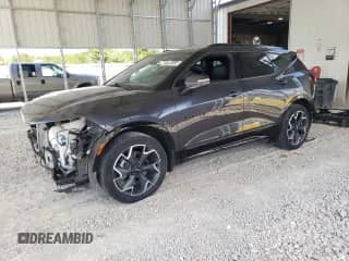 2021 Chevrolet Blazer RS z VIN 3GNKBKRS3MS521674, wystawiony jako Copart lot #69026305 z przebiegiem 81 679 mil mil oraz Szkoda całkowita • Salvage title. Historia ofert i sprzedaży dostępna na DreamBid. Obrazek 1.