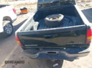 ✅ 2001 Chevrolet Silverado 1500 LS • VIN: 1GCEK19T41E185841 • Лот: 43598805. Опубликован ранее на IAAI с пробегом 324 706 миль. Бесплатный доступ к архиву аукционных продаж из США и подробный отчёт об истории автомобиля на DreamBid. Изображение 17.