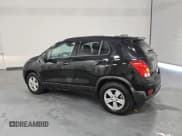 ✅ 2021 Chevrolet Trax LS • VIN: KL7CJNSM2MB366704 • Lot: 89475485. Listed on Copart with 84,670 mi. Free auction sales archive from the USA and detailed vehicle history report at DreamBid. Image 2.
