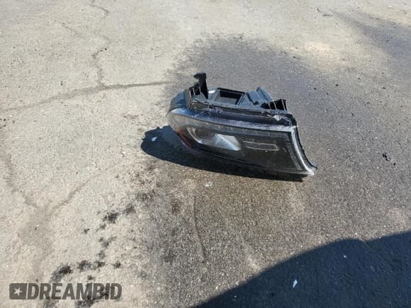 ✅ 2019 Dodge Durango GT • VIN: 1C4RDJDG4KC585577 • Lot: 58591615. Wystawiony na Copart z przebiegiem 83 162 mil. Bezpłatny archiwum sprzedaży aukcyjnych z USA i szczegółowy raport historii pojazdu na DreamBid. Zdjęcie 13.