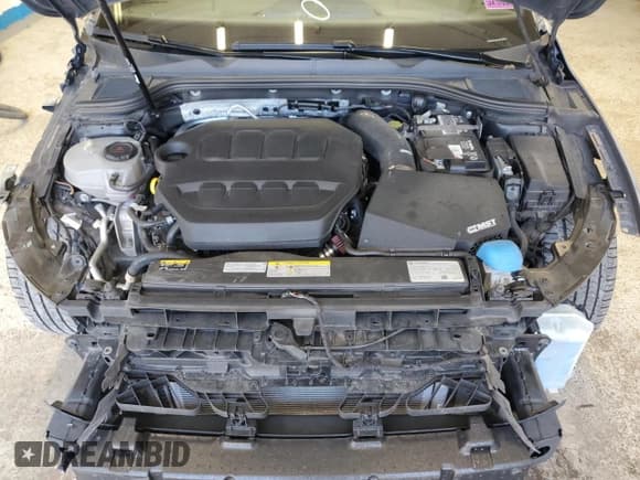 ✅ 2022 Volkswagen Golf GTI S • VIN: WVWG87CD0NW178638 • Lot: 70992255. Listed on Copart with 55,252 mi. Free auction sales archive from the USA and detailed vehicle history report at DreamBid. Image 11.