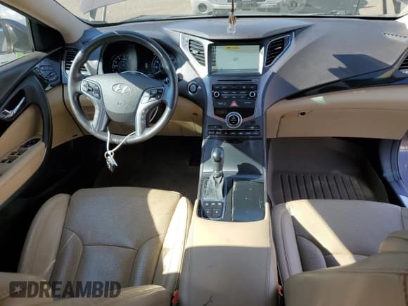 ✅ 2016 Hyundai Azera Limited • VIN: KMHFH4JG6GA540653 • Lot: 82281385. Listed on Copart with 44,437 mi. Free auction sales archive from the USA and detailed vehicle history report at DreamBid. Image 8.