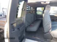 ✅ 2006 Chevrolet Silverado 2500HD • VIN: 1GBHK29D06E190302 • Lot: 43512806. Wystawiony na IAAI z przebiegiem 186 114 mil. Bezpłatny archiwum sprzedaży aukcyjnych z USA i szczegółowy raport historii pojazdu na DreamBid. Zdjęcie 8.