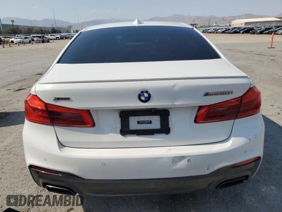 ✅ 2020 BMW 5 Series M550i xDrive • VIN: WBAJS7C02LBN96544 • Lot: 64272345. Wystawiony na Copart z przebiegiem 42 734 mil. Bezpłatny archiwum sprzedaży aukcyjnych z USA i szczegółowy raport historii pojazdu na DreamBid. Zdjęcie 6.