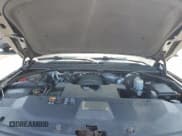 ✅ 2015 Chevrolet Suburban LT • VIN: 1GNSCJKC0FR288210 • Lot: 64307805. Wystawiony na Copart z przebiegiem 130 676 mil. Bezpłatny archiwum sprzedaży aukcyjnych z USA i szczegółowy raport historii pojazdu na DreamBid. Zdjęcie 12.