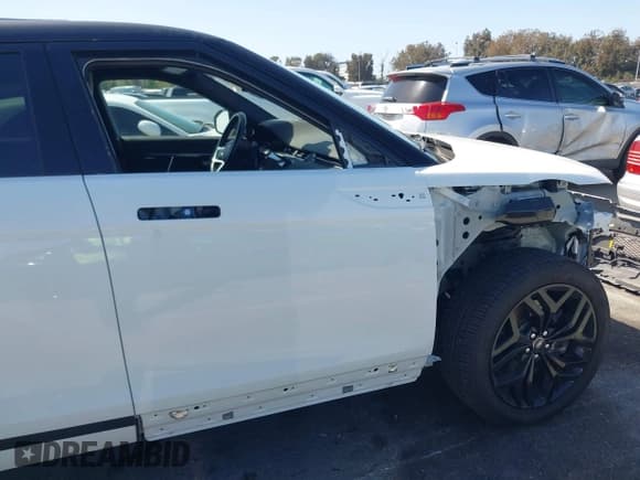✅ 2022 Land Rover Range Rover Evoque SE • VIN: SALZP2FX8NH173138 • Lot: 41813283. Listed on IAAI with 52,075 mi. Free auction sales archive from the USA and detailed vehicle history report at DreamBid. Image 18.