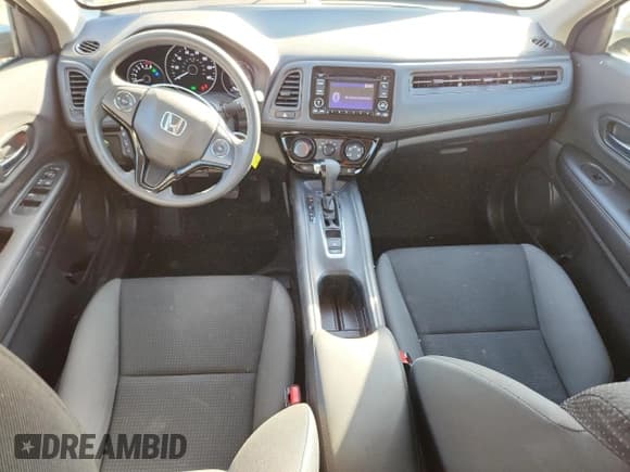 ✅ 2022 Honda HR-V LX • VIN: 3CZRU6H31NM720497 • Lot: 89681275. Wystawiony na Copart z przebiegiem 45 936 mil. Bezpłatny archiwum sprzedaży aukcyjnych z USA i szczegółowy raport historii pojazdu na DreamBid. Zdjęcie 8.