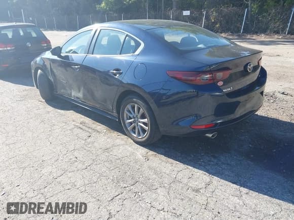 ✅ 2021 Mazda 3 S • VIN: JM1BPAALXM1313494 • Lot: 43250510. Listed on IAAI with 37,371 mi. Free auction sales archive from the USA and detailed vehicle history report at DreamBid. Image 3.