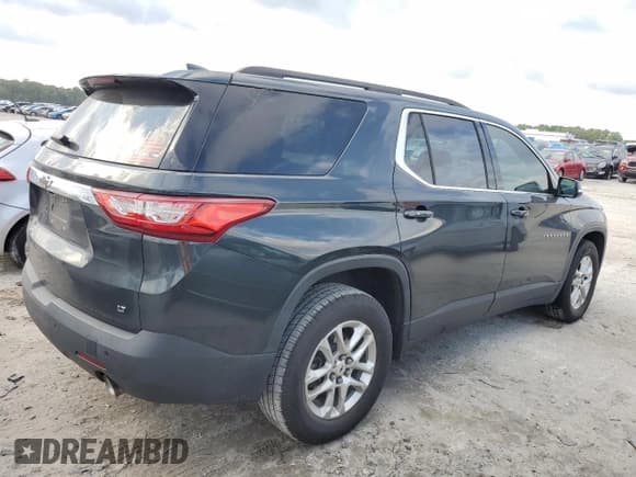 ✅ 2021 Chevrolet Traverse LT Cloth • VIN: 1GNERGKW1MJ165522 • Lot: 74802984. Wystawiony na Copart z przebiegiem 80 523 mil. Bezpłatny archiwum sprzedaży aukcyjnych z USA i szczegółowy raport historii pojazdu na DreamBid. Zdjęcie 3.
