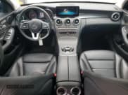 ✅ 2019 Mercedes-Benz C 300 • VIN: 55SWF8DB4KU306723 • Lot: 93864245. Wystawiony na Copart z przebiegiem 57 090 mil. Bezpłatny archiwum sprzedaży aukcyjnych z USA i szczegółowy raport historii pojazdu na DreamBid. Zdjęcie 8.
