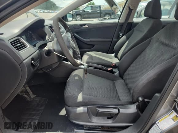 ✅ 2012 Volkswagen Jetta S • VIN: 3VW2K7AJ7CM468339 • Lot: 61744435. Listed on Copart with 147,840 mi. Free auction sales archive from the USA and detailed vehicle history report at DreamBid. Image 7.