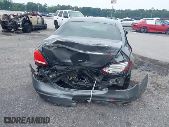 ✅ 2019 Mercedes-Benz E 53 AMG • VIN: WDDZF6BBXKA491848 • Lot: 39120298. Listed on IAAI with 37,330 mi. Free auction sales archive from the USA and detailed vehicle history report at DreamBid. Image 6.