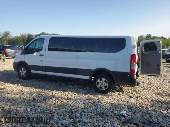 ✅ 2019 Ford Transit Passenger XL • VIN: 1FBZX2ZM2KKA54450 • Лот: 68439774. Опубликован ранее на Copart с пробегом 113 110 миль. Бесплатный доступ к архиву аукционных продаж из США и подробный отчёт об истории автомобиля на DreamBid. Изображение 2.
