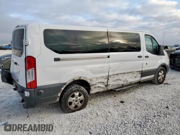 ✅ 2018 Ford Transit Passenger XL • VIN: 1FBZX2YG6JKA37922 • Lot: 92803165. Listed on Copart with 126,005 mi. Free auction sales archive from the USA and detailed vehicle history report at DreamBid. Image 3.