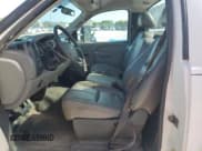 ✅ 2012 Chevrolet Silverado 2500HD Work Truck • VIN: 1GC0CVCG5CF138907 • Lot: 63101555. Wystawiony na Copart z przebiegiem 332 432 mil. Bezpłatny archiwum sprzedaży aukcyjnych z USA i szczegółowy raport historii pojazdu na DreamBid. Zdjęcie 7.