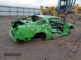 ✅ 2014 Ford Mustang Premium • VIN: 1ZVBP8AM7E5202295 • Lot: 85339195. Wystawiony na Copart z przebiegiem Nie podano. Bezpłatny archiwum sprzedaży aukcyjnych z USA i szczegółowy raport historii pojazdu na DreamBid. Zdjęcie 3.