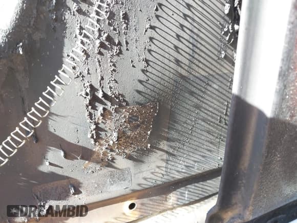 ✅ 2020 Land Rover Range Rover Sport HST • VIN: SALWS2RU1LA729671 • Lot: 41299270. Listed on IAAI with 84,000 mi. Free auction sales archive from the USA and detailed vehicle history report at DreamBid. Image 9.